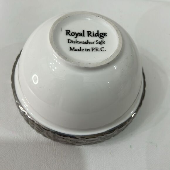 Royal Ridge Made In PRC Set 3 Rice Bowls 3 1/2 In Round 2 1/2 In Tall Silver Rim - Picture 4 of 11